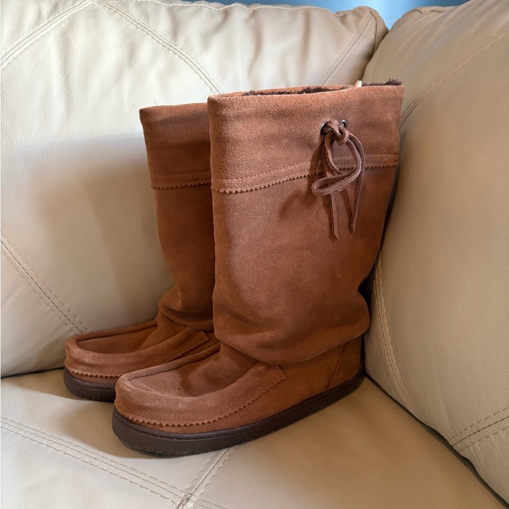 Manitobah Mukluks